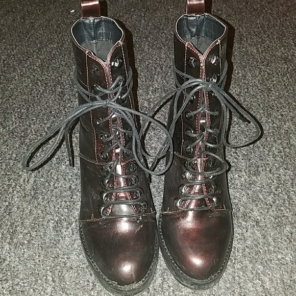 Urban outfitters lace up heeled bootie - Picture 4 of 8